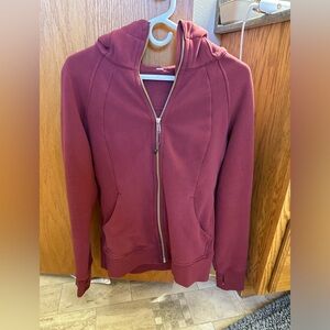 Lululemon zip up sweatshirt. Barely worn. Tag cut out as it bothered me. Sz 8.